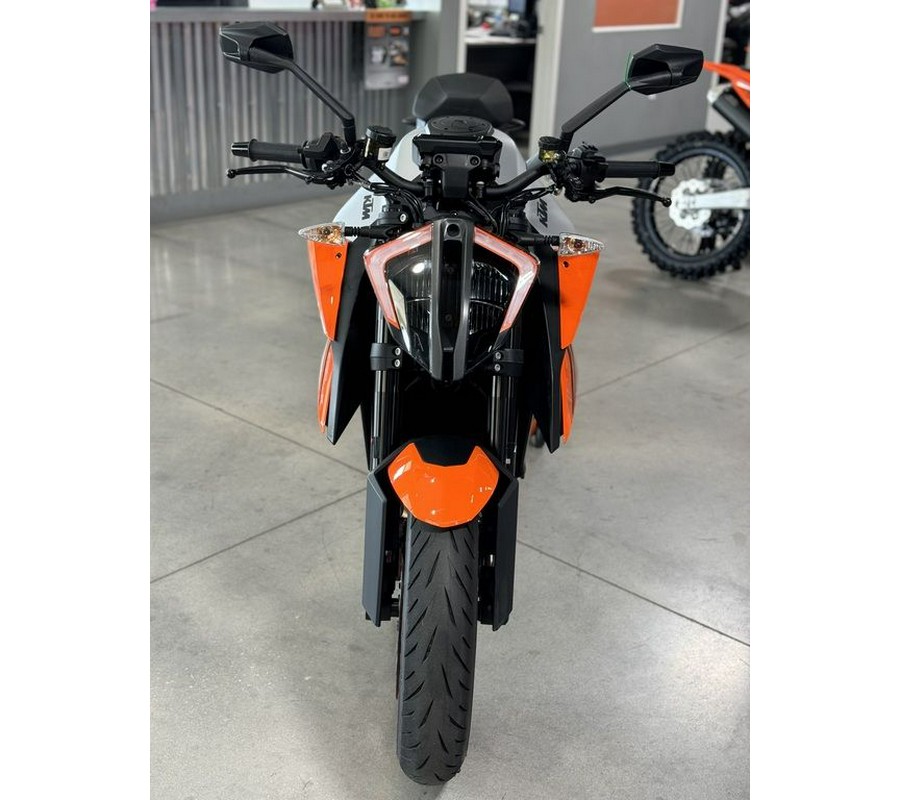 2023 KTM 1290 Super Duke R Evo