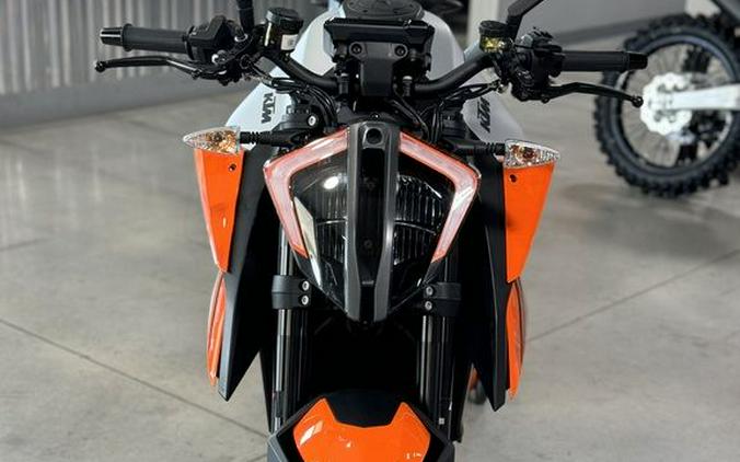 2023 KTM 1290 Super Duke R Evo