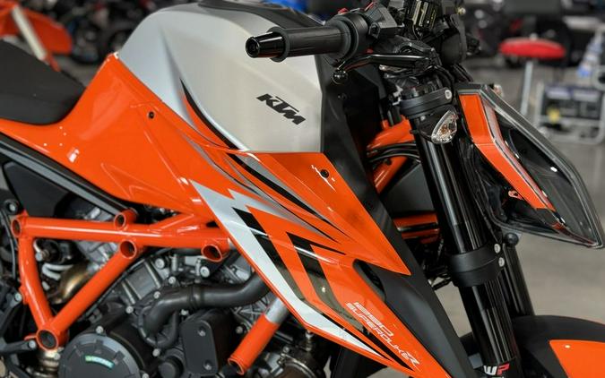 2023 KTM 1290 Super Duke R Evo