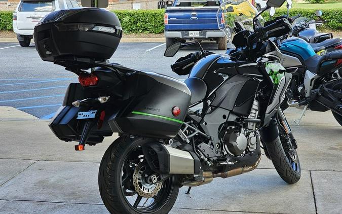 2022 Kawasaki Versys® 1000 SE LT+