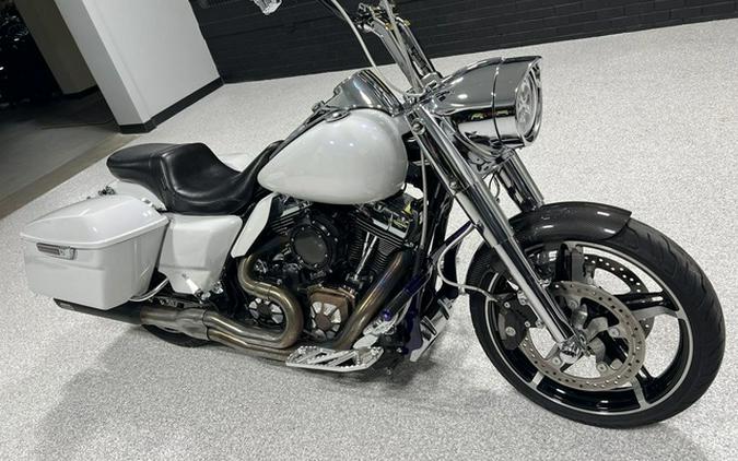 2012 Harley-Davidson FLHRC - Road King Classic