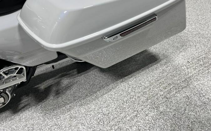 2012 Harley-Davidson FLHRC - Road King Classic