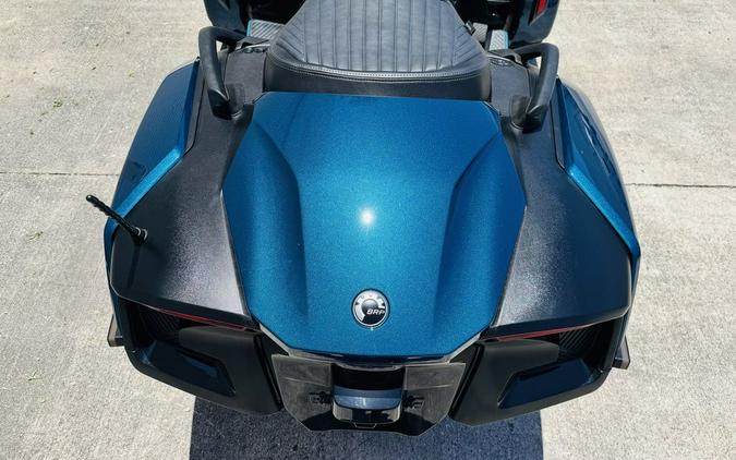2023 Can-Am® Spyder RT Limited Dark Wheels