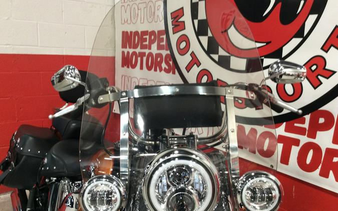2016 Harley-Davidson Softail FLSTC Heritage Classic