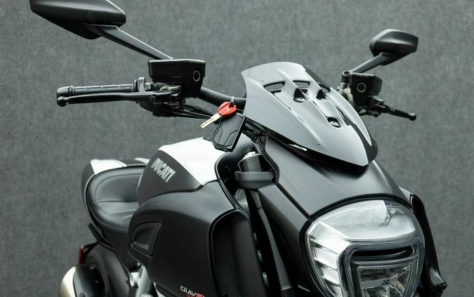 2015 DUCATI DIAVEL CARBON W/ABS