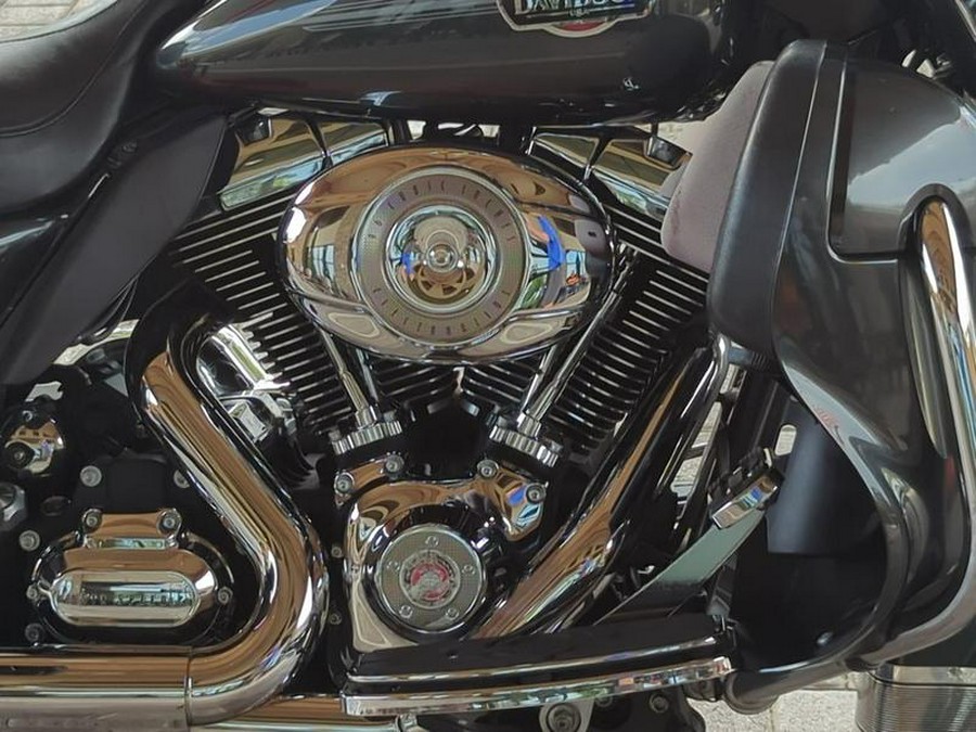 2009 Harley-Davidson® FLHTCU - Ultra Classic® Electra Glide®