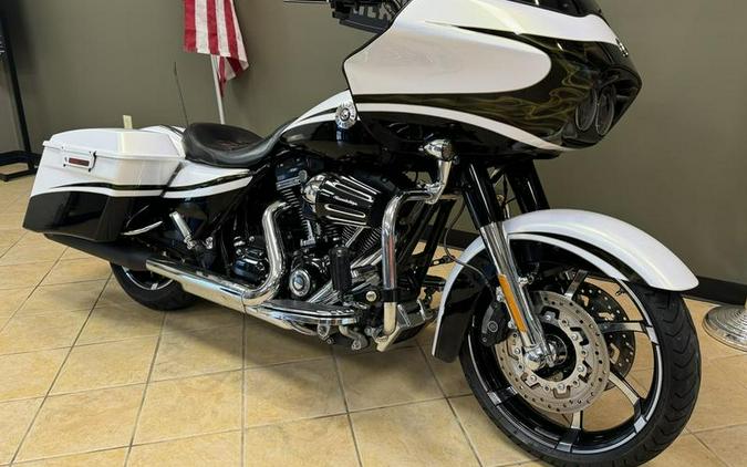 2012 Harley-Davidson® FLTRXSE - CVO™ Road Glide® Custom