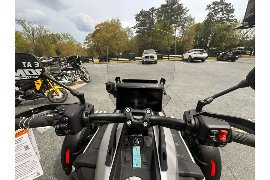 2025 Can-Am Canyon XT