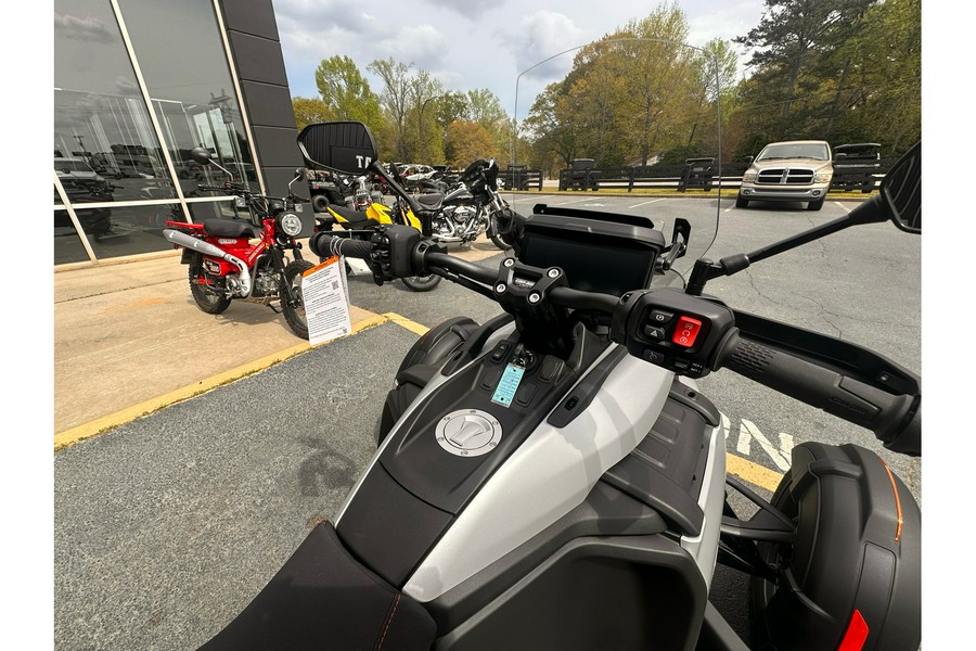 2025 Can-Am Canyon XT