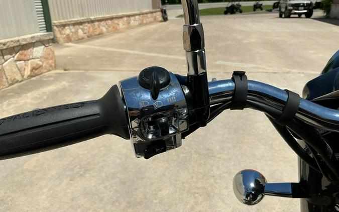 2026 ROYAL ENFIELD Classic 650 Black Chrome