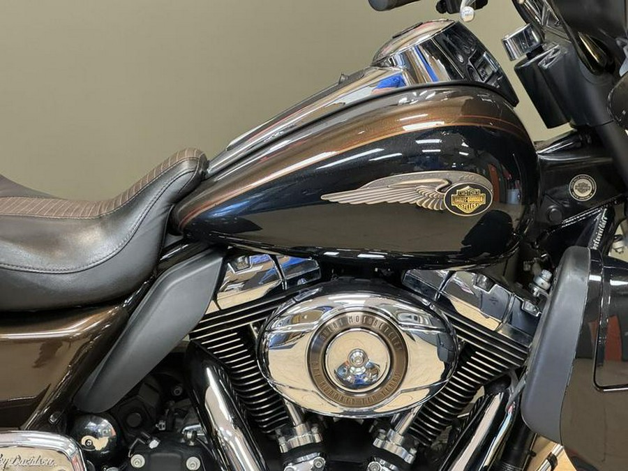 2013 Harley-Davidson® FLHTCUTAE - Tri Glide® Ultra Classic® 110th Anniversary Edition