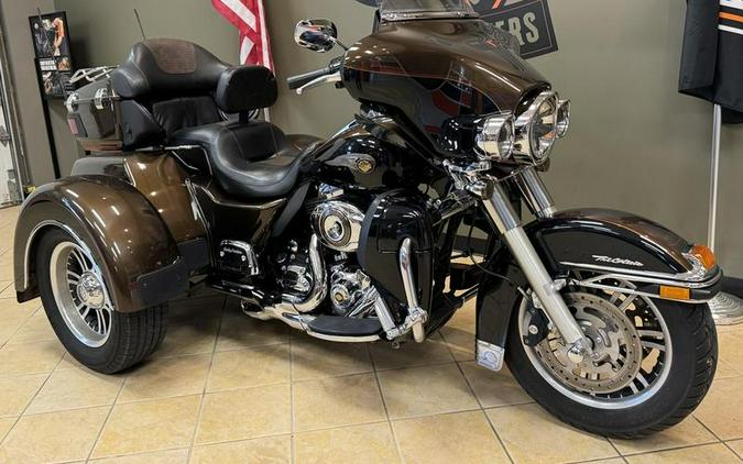 2013 Harley-Davidson® FLHTCUTAE - Tri Glide® Ultra Classic® 110th Anniversary Edition