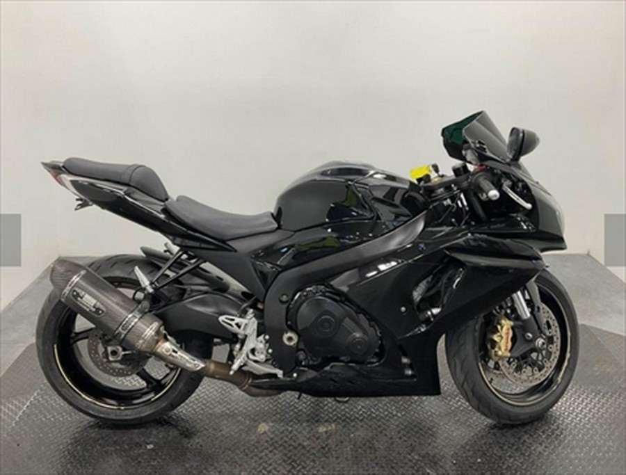 2013 Suzuki GSX-R1000™