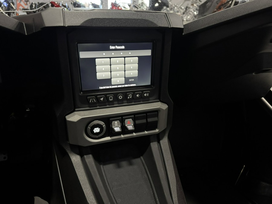 2025 POLARIS SLINGSHOT