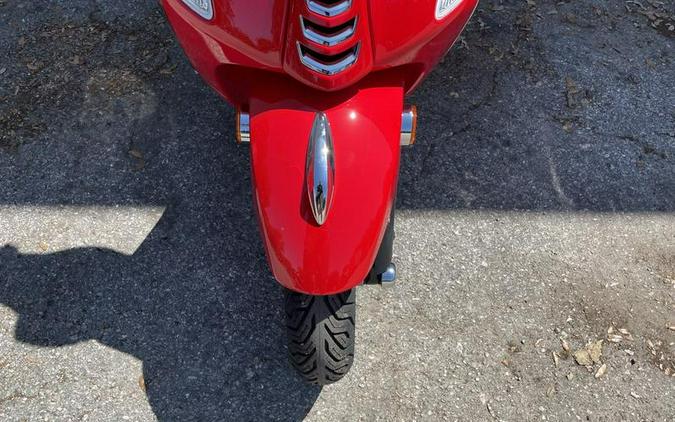 2022 Vespa Primavera 50 Red