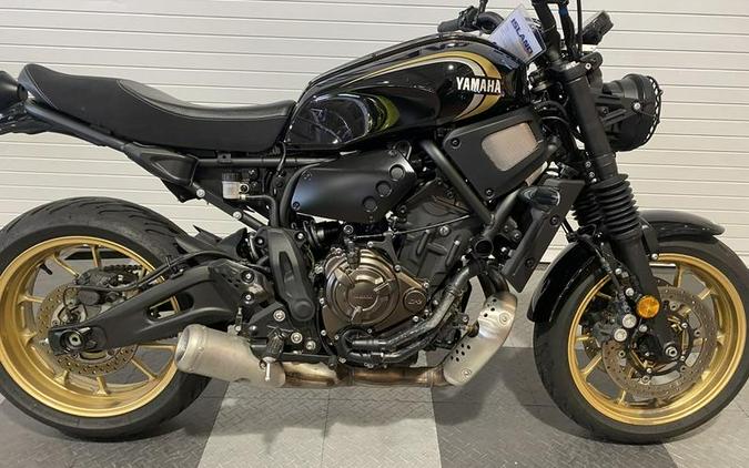 2023 Yamaha XSR700 - Raven