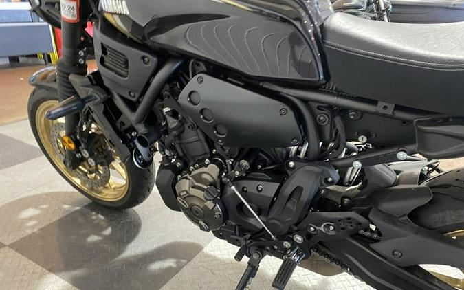 2023 Yamaha XSR700 - Raven