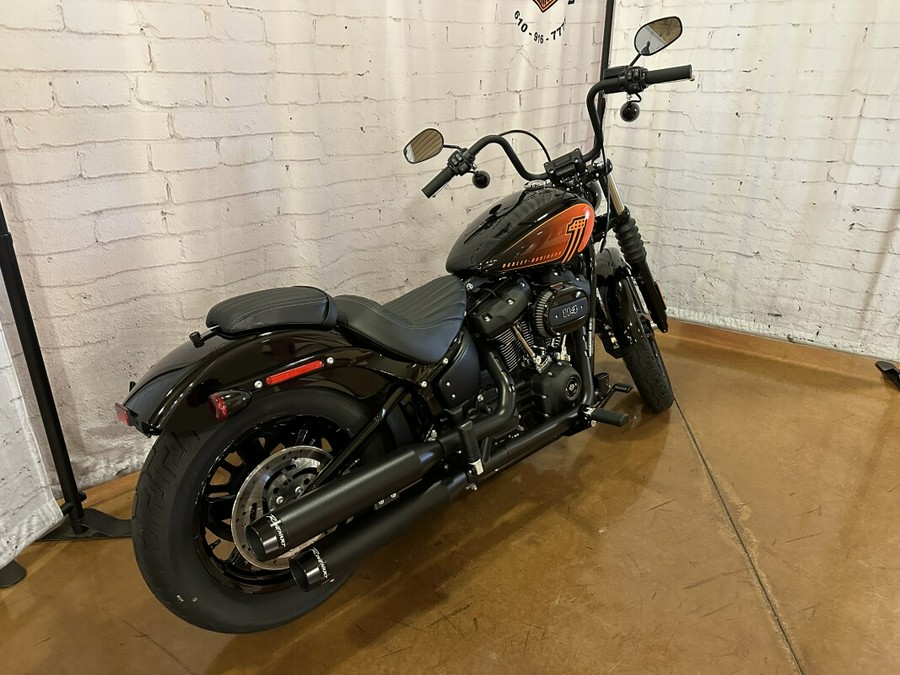 2023 Harley-Davidson Street Bob 114 FXBBS Vivid Black