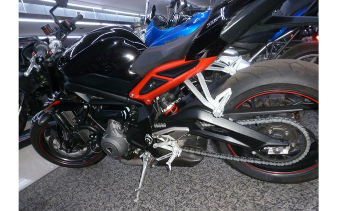 2018 Street Triple R Low - Triumph