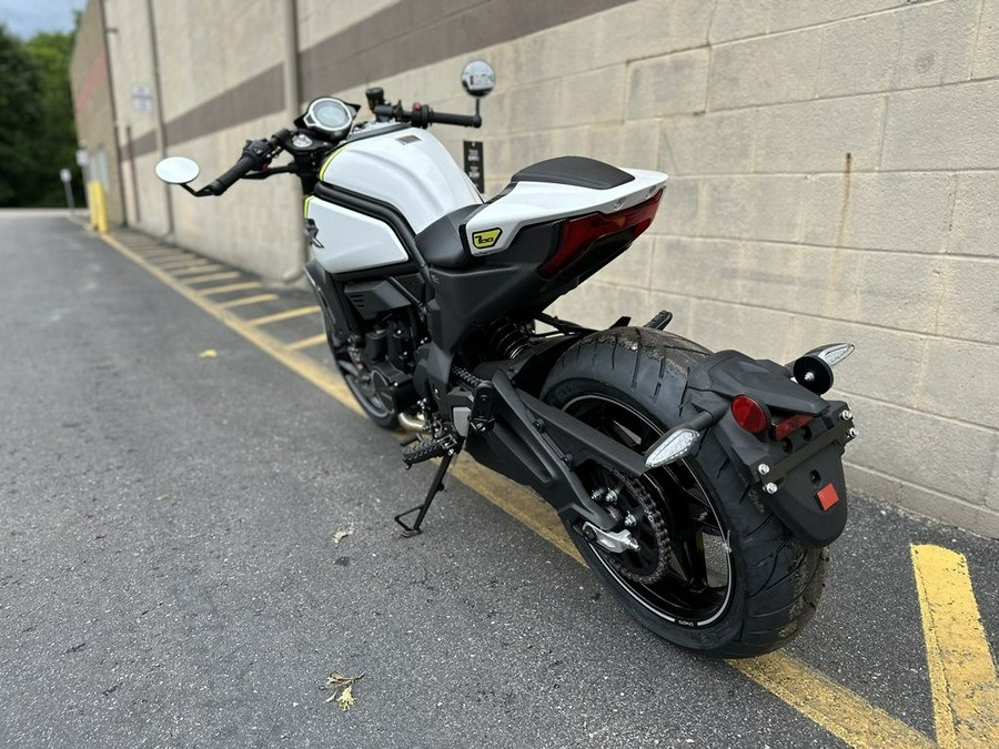 2023 CFMoto 700CL-X Sport