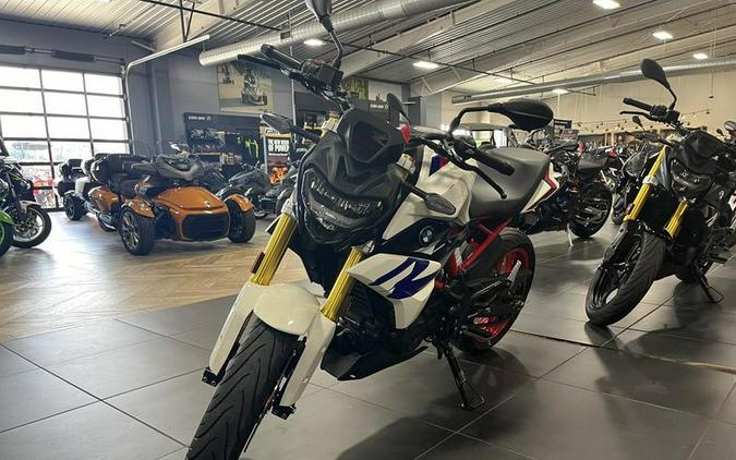 2022 BMW G 310 R Kyanite Blue Metallic