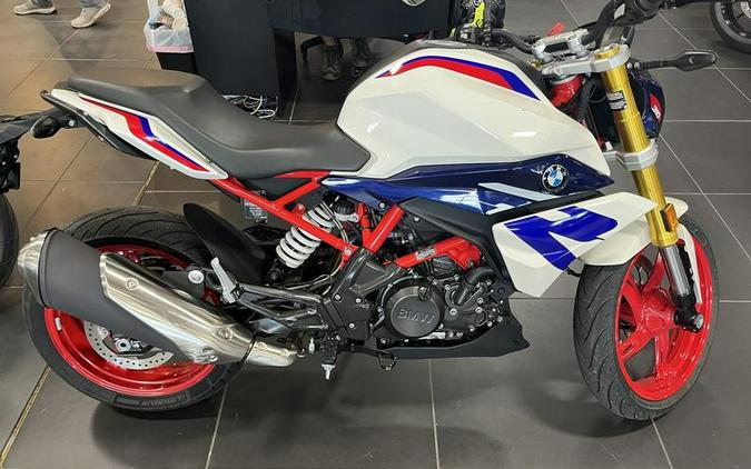 2022 BMW G 310 R Kyanite Blue Metallic