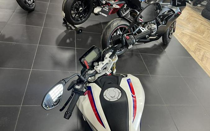 2022 BMW G 310 R Kyanite Blue Metallic