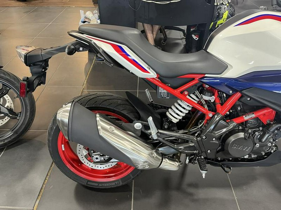 2022 BMW G 310 R Kyanite Blue Metallic