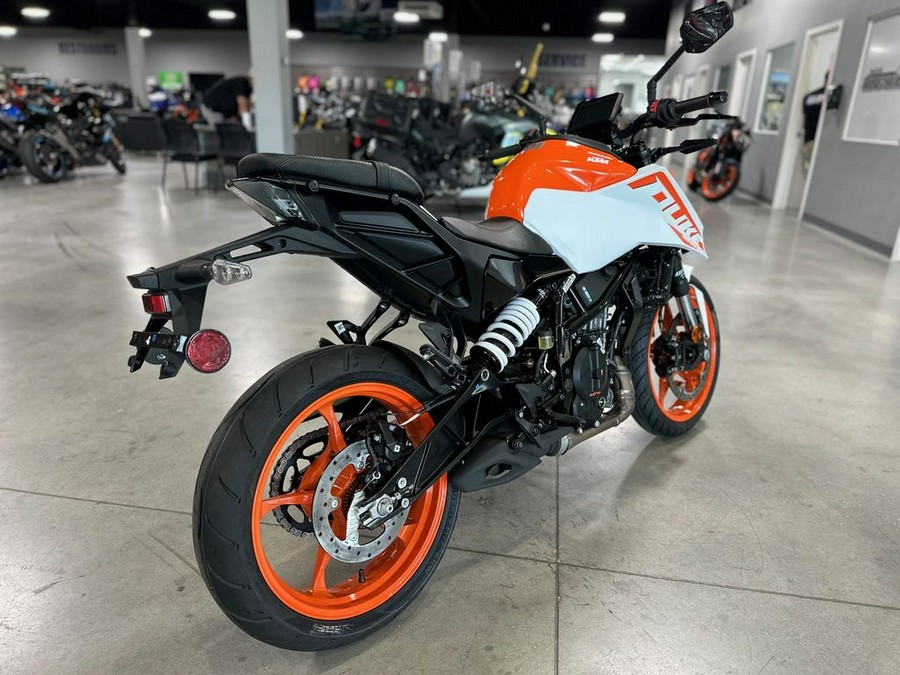 2024 KTM 250 Duke