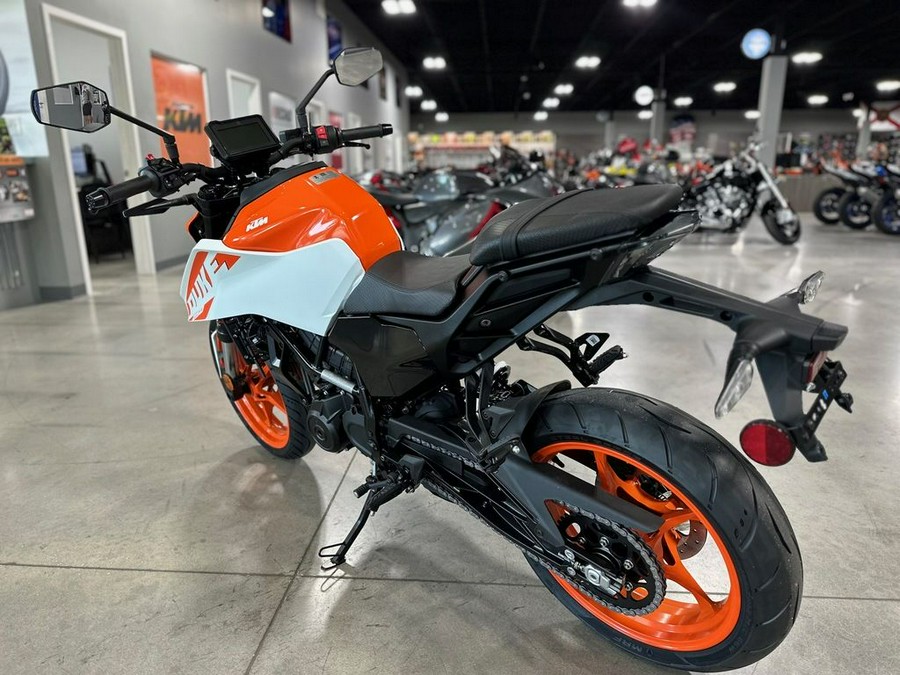 2024 KTM 250 Duke