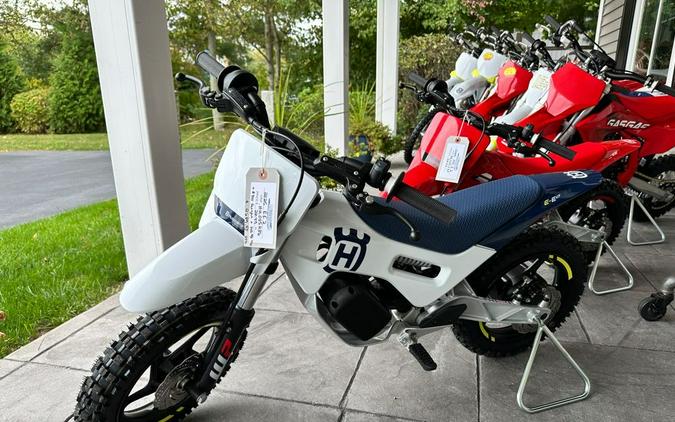 2025 Husqvarna Motorcycles EE 2