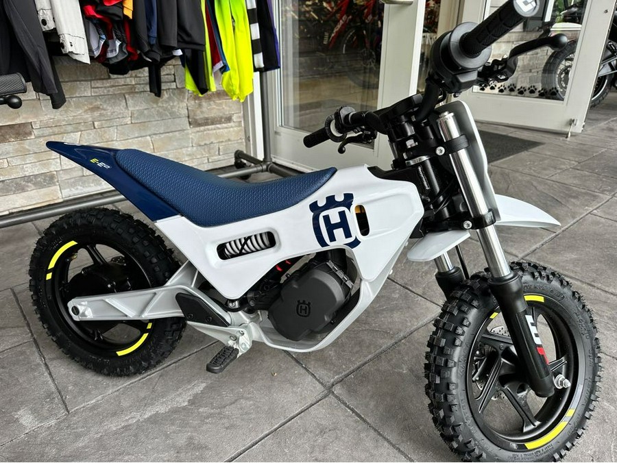 2025 Husqvarna Motorcycles EE 2