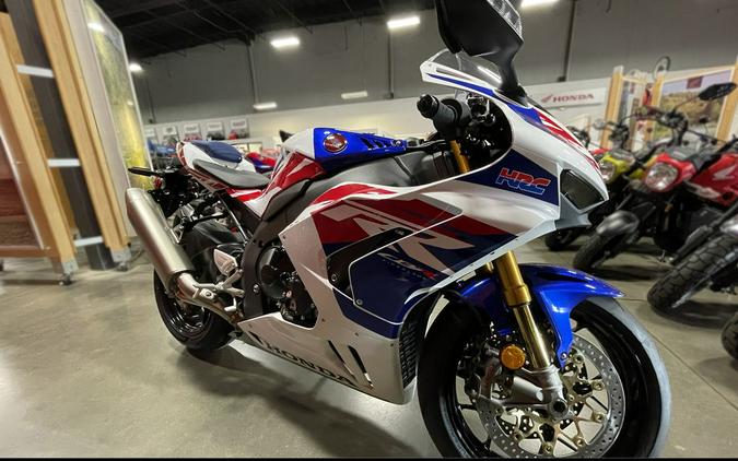 2023 Honda CBR1000RR-R Fireblade SP