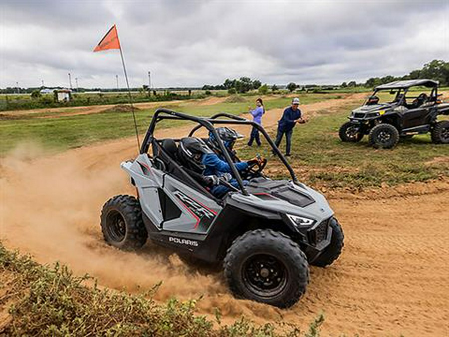 2024 Polaris RZR 200 EFI