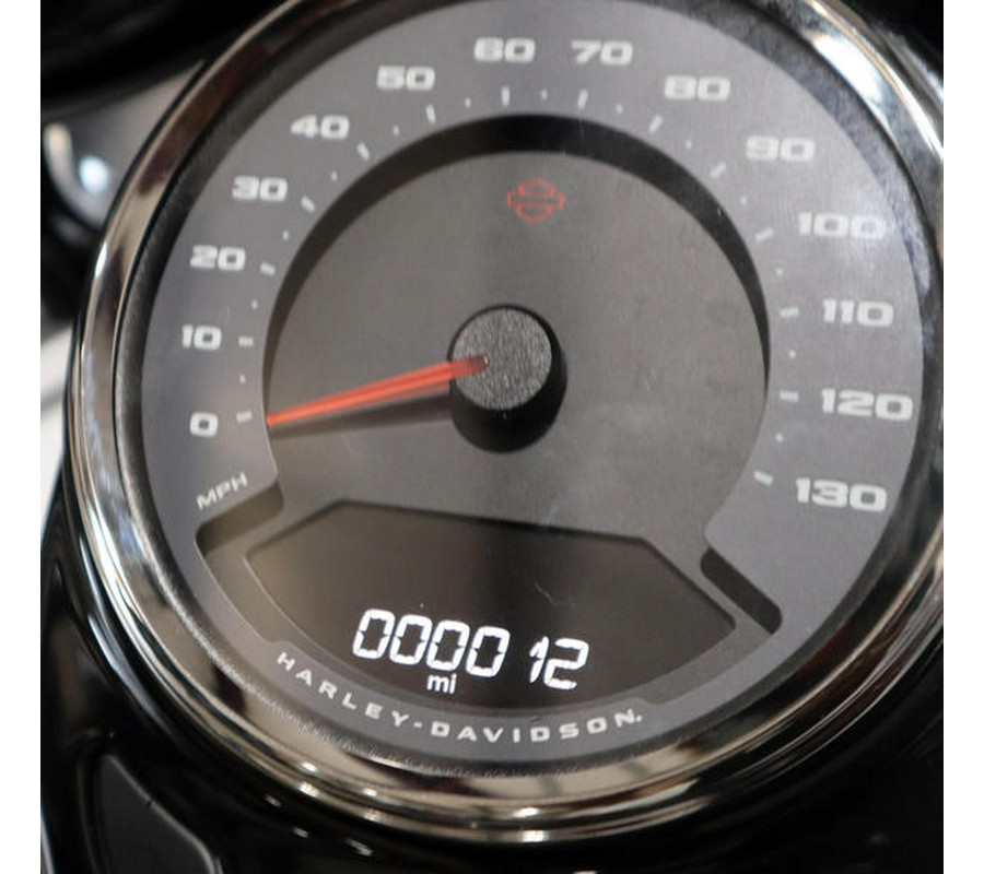 2025 Harley-Davidson® FLHC - Heritage Classic