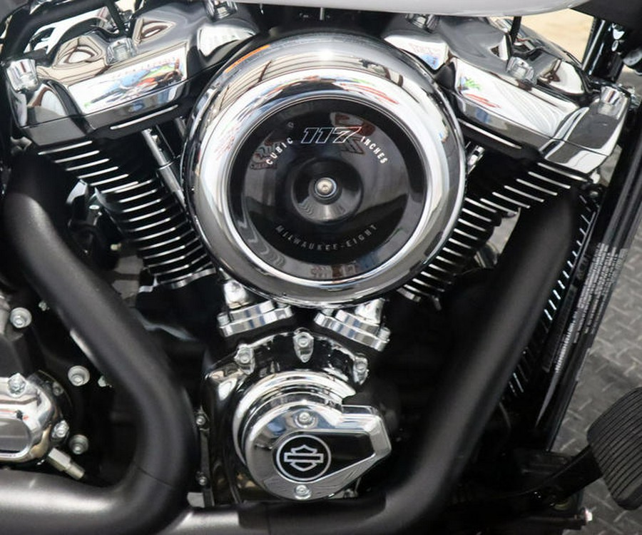 2025 Harley-Davidson® FLHC - Heritage Classic