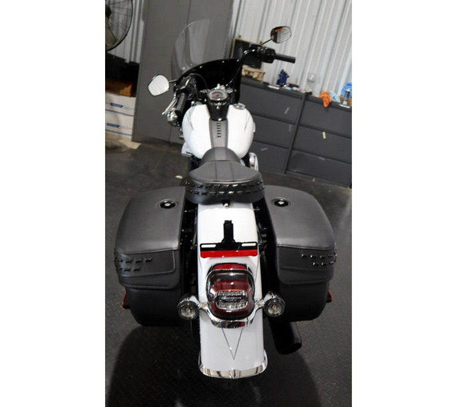 2025 Harley-Davidson® FLHC - Heritage Classic