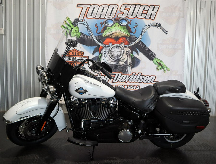 2025 Harley-Davidson® FLHC - Heritage Classic