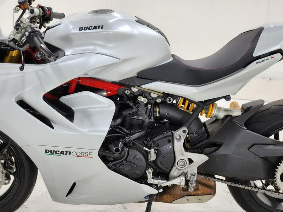 2022 Ducati SuperSport 950 S White Silk fairing