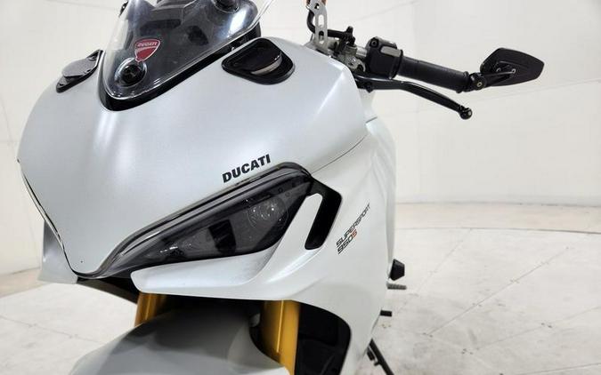 2022 Ducati SuperSport 950 S White Silk fairing