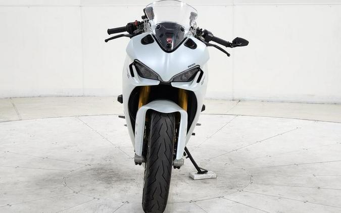 2022 Ducati SuperSport 950 S White Silk fairing
