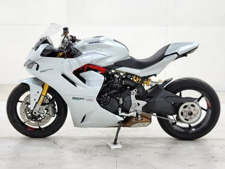 2022 Ducati SuperSport 950 S White Silk fairing
