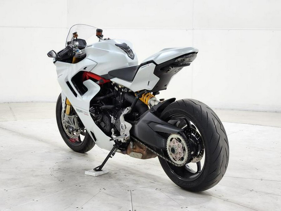 2022 Ducati SuperSport 950 S White Silk fairing