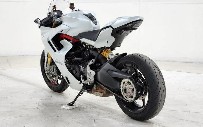 2022 Ducati SuperSport 950 S White Silk fairing