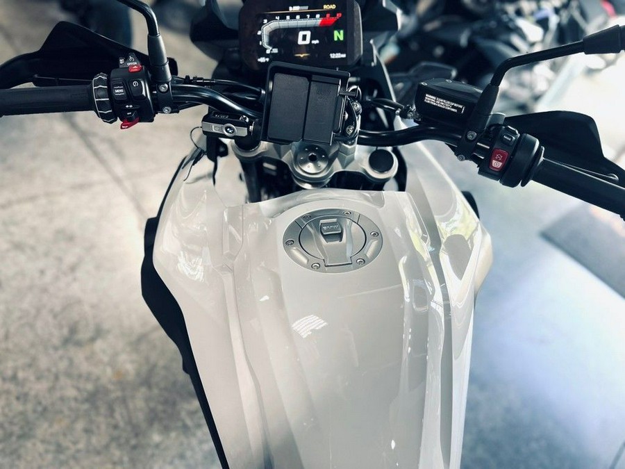 2024 BMW F 800 GS Light White