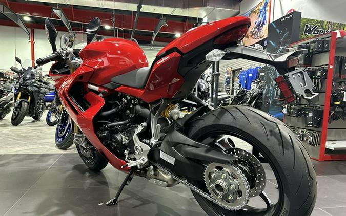 2024 Ducati Supersport 950 S Red 950 S