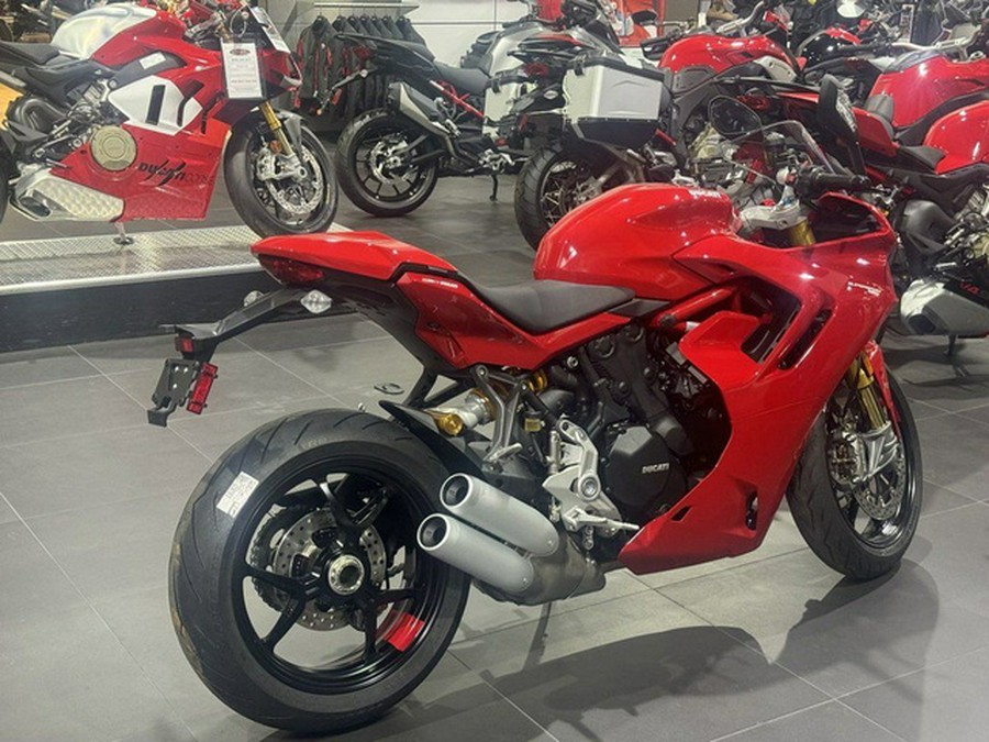 2024 Ducati Supersport 950 S Red 950 S