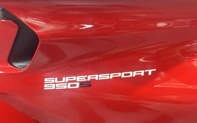 2024 Ducati Supersport 950 S Red 950 S