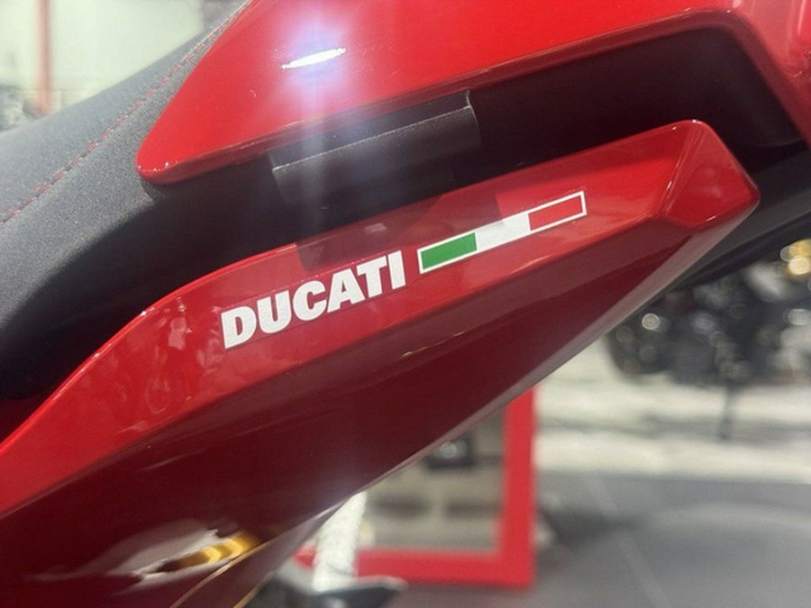 2024 Ducati Supersport 950 S Red 950 S