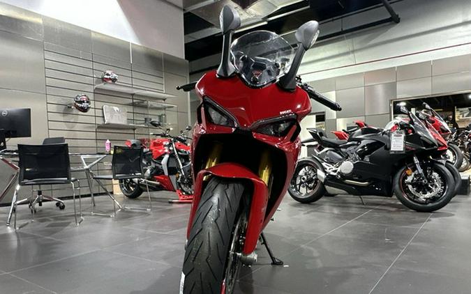 2024 Ducati Supersport 950 S Red 950 S